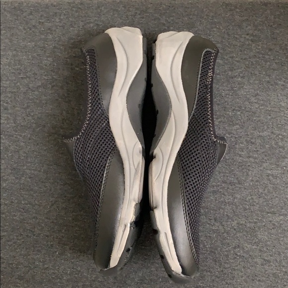 🚫SOLD🚫Vionic Black & Gray Slip Ons Size 8.5 - Picture 3 of 8